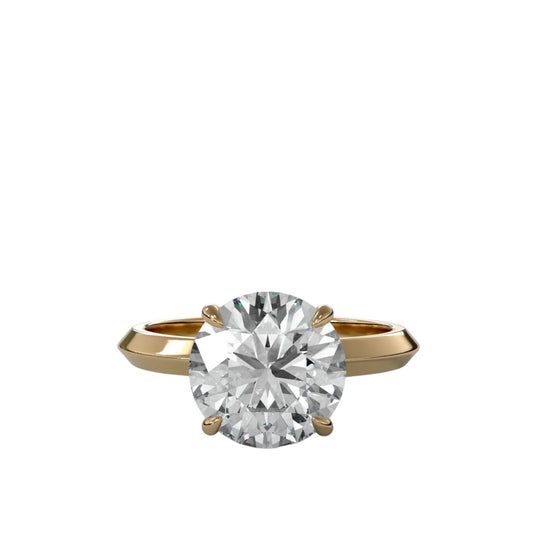 Round Four Claw Ring With Side Slope Band